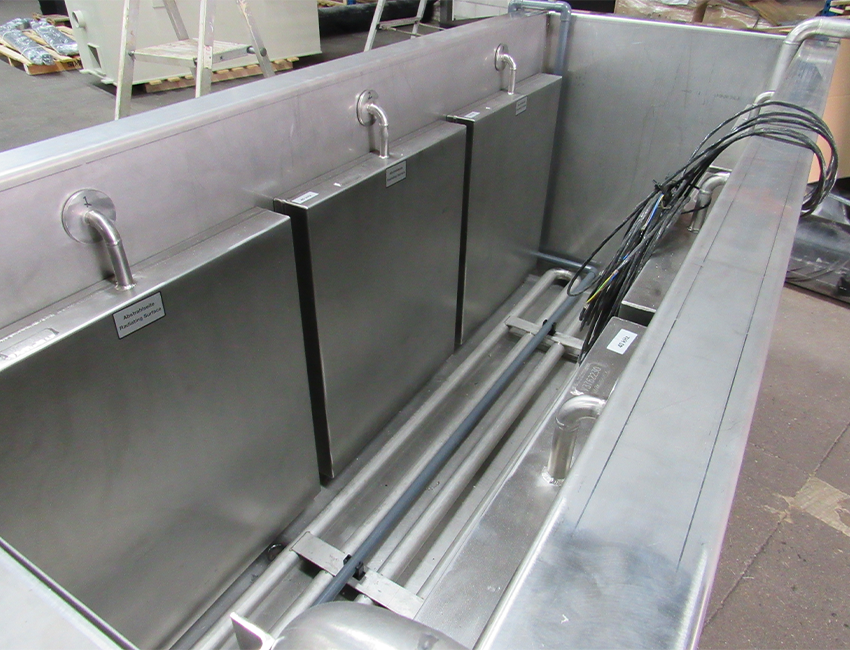 PP Procesbad met RVS inliner verwarmingsspiraal en ultrasoon CKB Kunststof Installatiebouw