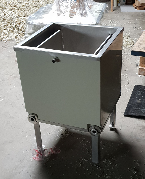 RVS binnenbad CKB Kunststof Installatiebouw