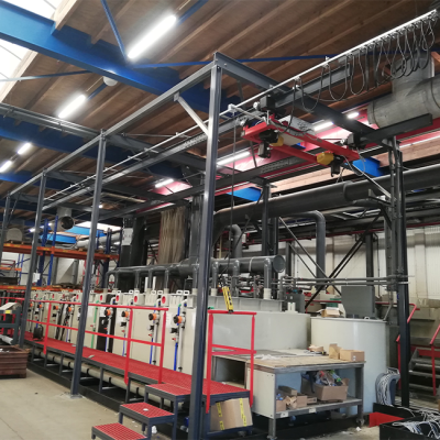 Productielijn Met Kraanbaan Afzuiging Bordes Filter. Ckb Kunststof Installatiebouw