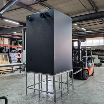 Opslagtank Op Rvs Frame