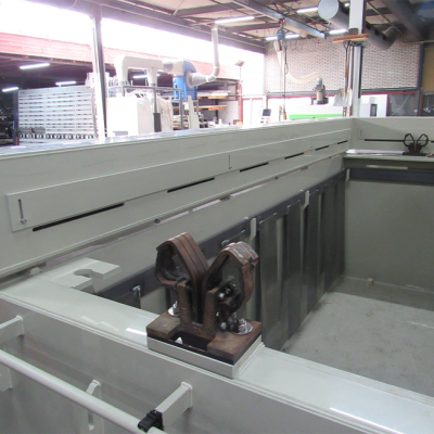 Geisoleerd Procesbad Voor Zink Met Skimmerbak Anode En Afzuiging